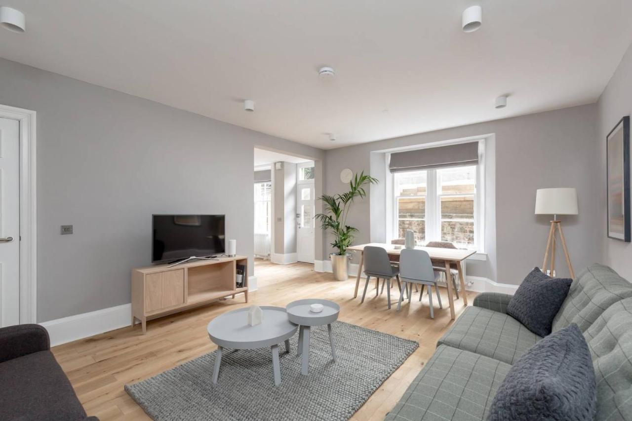 Joivy Luxurious 2Br Home Near Haymarket Station EDI Exterior foto